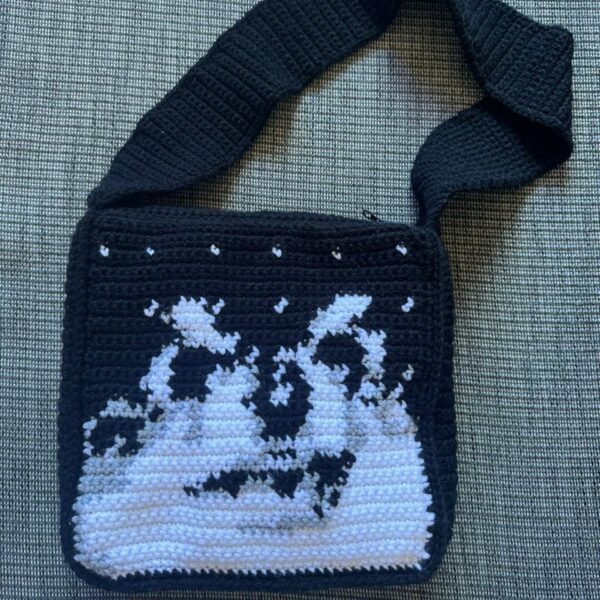 crochet grid tote bag
