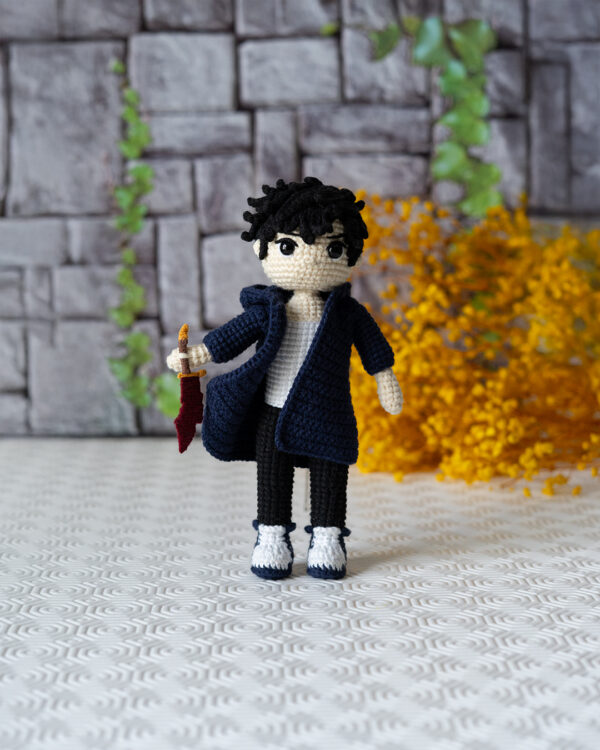 Sung Jin-Woo Crochet Doll – Solo Leveling 19 cm