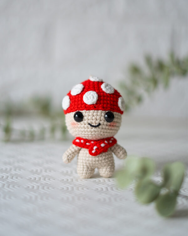 Mushroom Buddy Keychain – Crochet Plush 9 cm