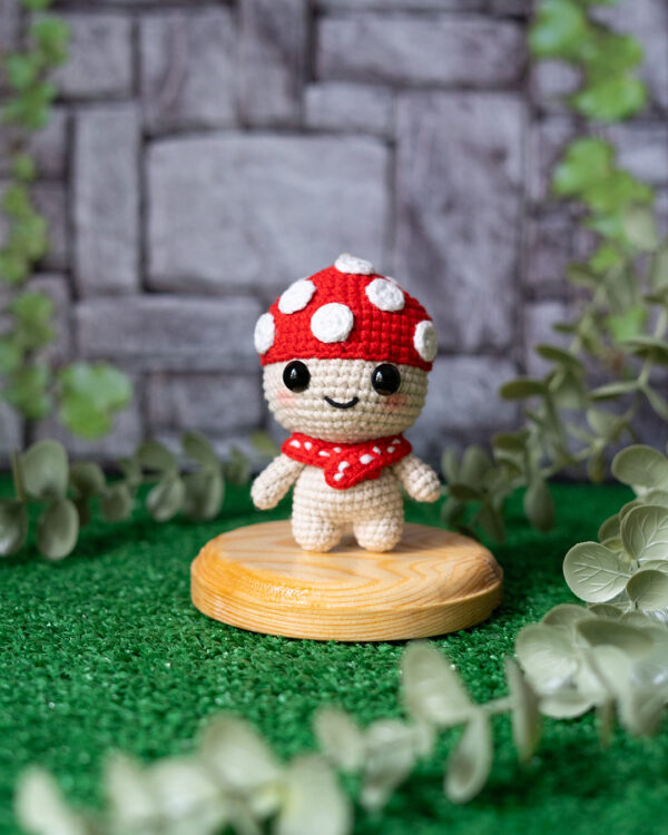 Mushroom Buddy Keychain – Crochet Plush 9 cm