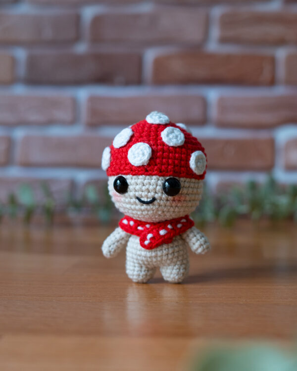 Mushroom Buddy Keychain – Crochet Plush 9 cm