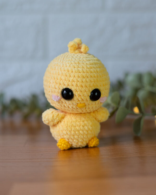 Crochet Fluffy Chick Doll – 10 cm