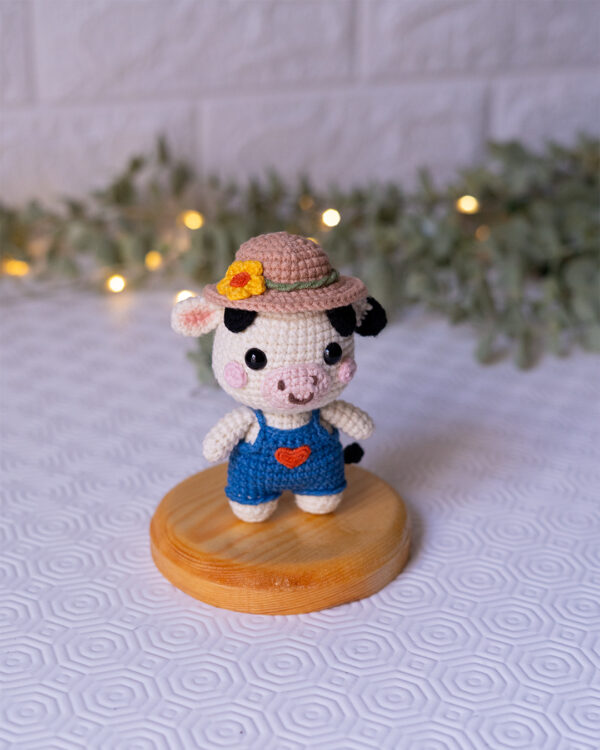 Farm Cow Crochet Doll – 11 cm