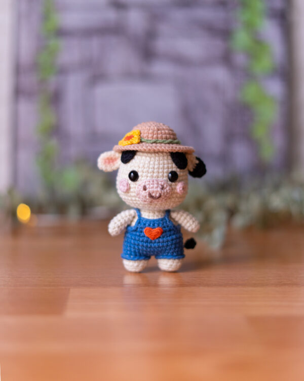 Farm Cow Crochet Doll – 11 cm