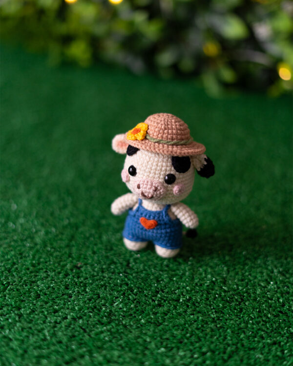 Farm Cow Crochet Doll – 11 cm
