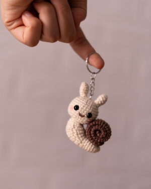 Snail Crochet Keychain – 6.5 cm Tall