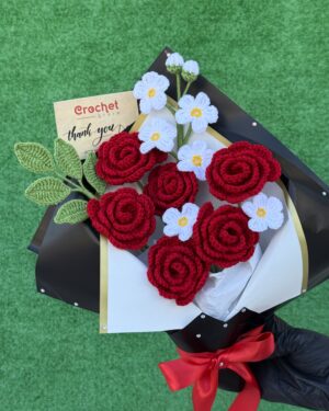 Crochet Flower Bouquet – Handmade with 6 Red Roses, 6 mini daisies