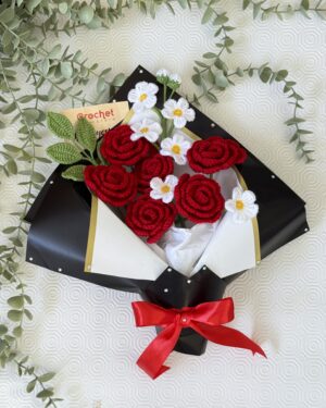 Crochet Flower Bouquet – Handmade with 6 Red Roses, 6 mini daisies