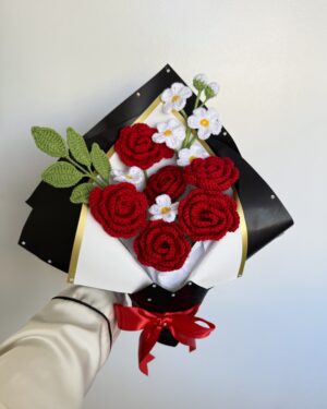 Crochet Flower Bouquet – Handmade with 6 Red Roses, 6 mini daisies
