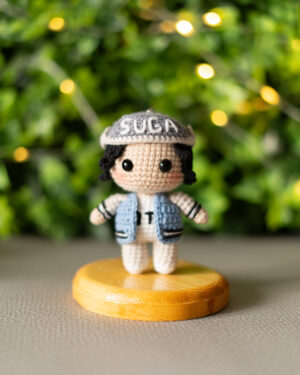 Crochet Suga Doll – Handmade 11cm BTS Amigurumi Keychain