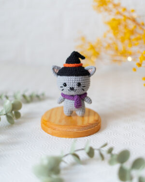Halloween Witch Cat Crochet Doll – 11cm Amigurumi – Handmade Halloween