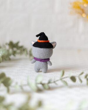 Halloween Witch Cat Crochet Doll – 11cm Amigurumi – Handmade Halloween