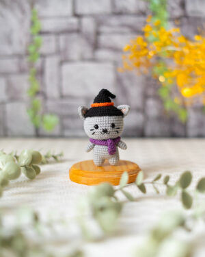 Halloween Witch Cat Crochet Doll – 11cm Amigurumi – Handmade Halloween