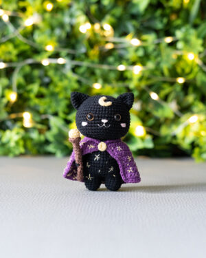 Black Cat Wizard Crochet Doll – 11cm Handmade Amigurumi