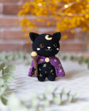 Black Cat Wizard Crochet Doll – 11cm Handmade Amigurumi