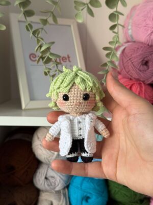 G-Dragon Inspired Crochet Doll – Handmade 11cm K-Pop Idol Amigurumi Figure