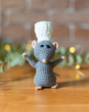 Remy Ratatouille Crochet Doll – Handmade 12cm Chef Mouse Amigurumi