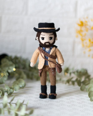 Arthur Morgan Crochet Doll – Red Dead Redemption Inspired – Handmade 20cm Cowboy Amigurumi