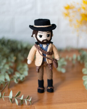 Arthur Morgan Crochet Doll – Red Dead Redemption Inspired – Handmade 20cm Cowboy Amigurumi
