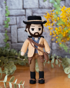 Arthur Morgan Crochet Doll – Red Dead Redemption Inspired – Handmade 20cm Cowboy Amigurumi